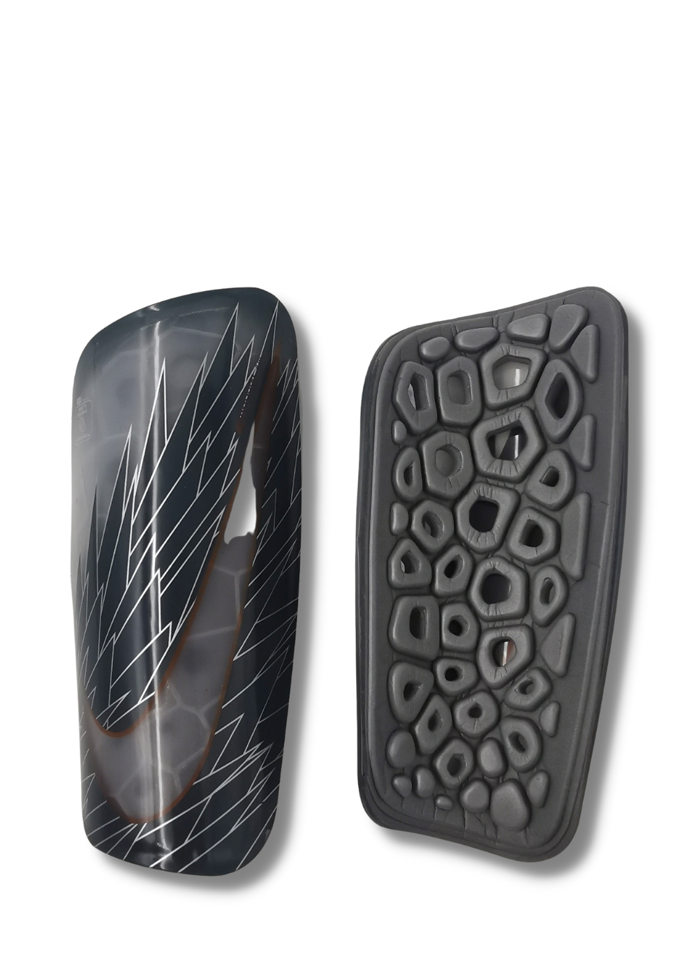 מגני עצם נייק - מרקוריאל שחור