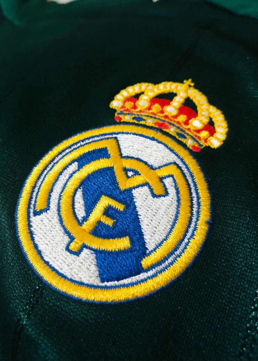 חליפת משחק רשמית רטרו ריאל מדריד 12/13 - שלישית