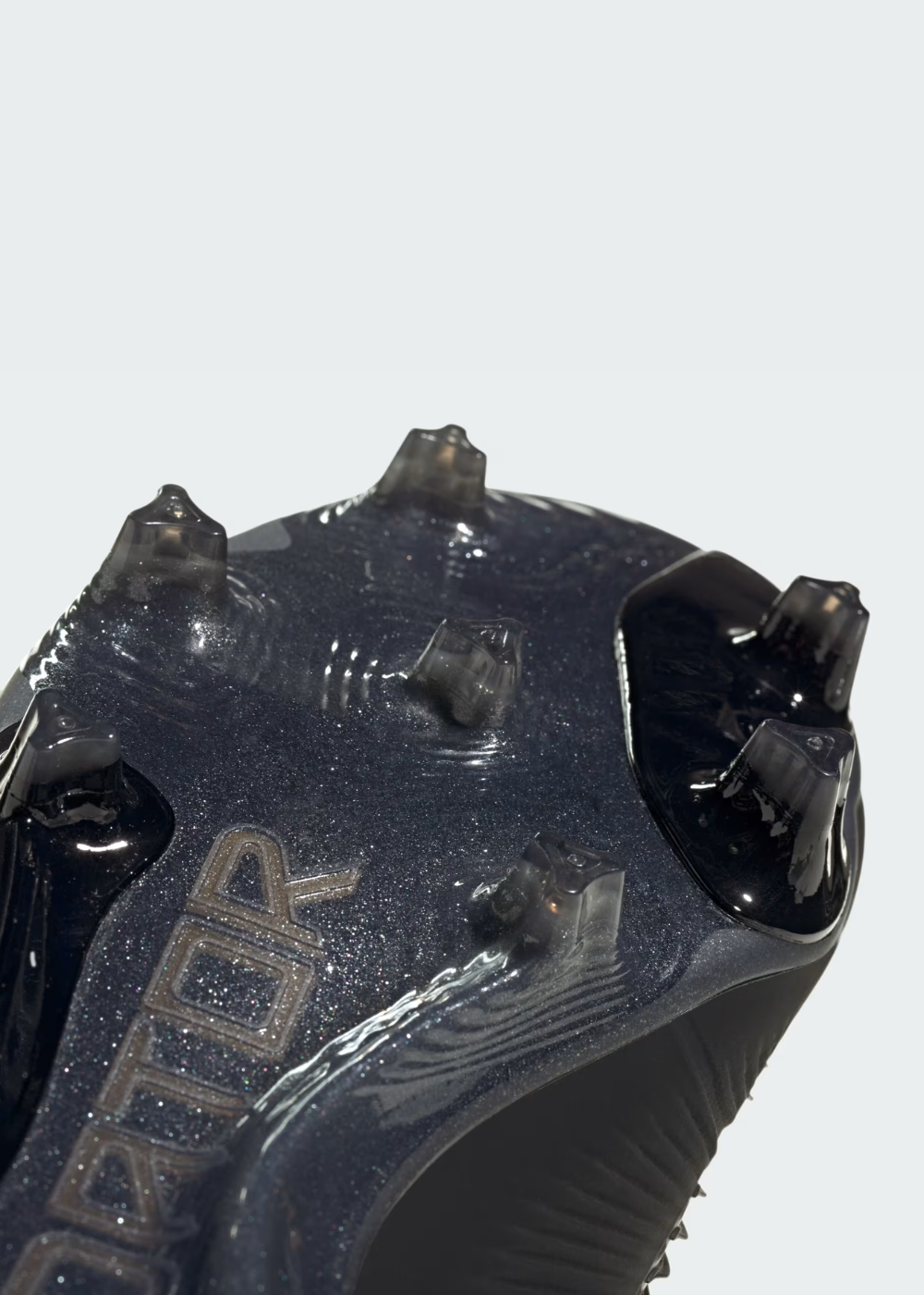 נעלי כדורגל מקצועיות | Adidas Predator Elite FG - Black/Gold Metallic