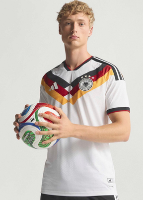 חליפת משחק רשמית גרמניה בית - 2025/2026