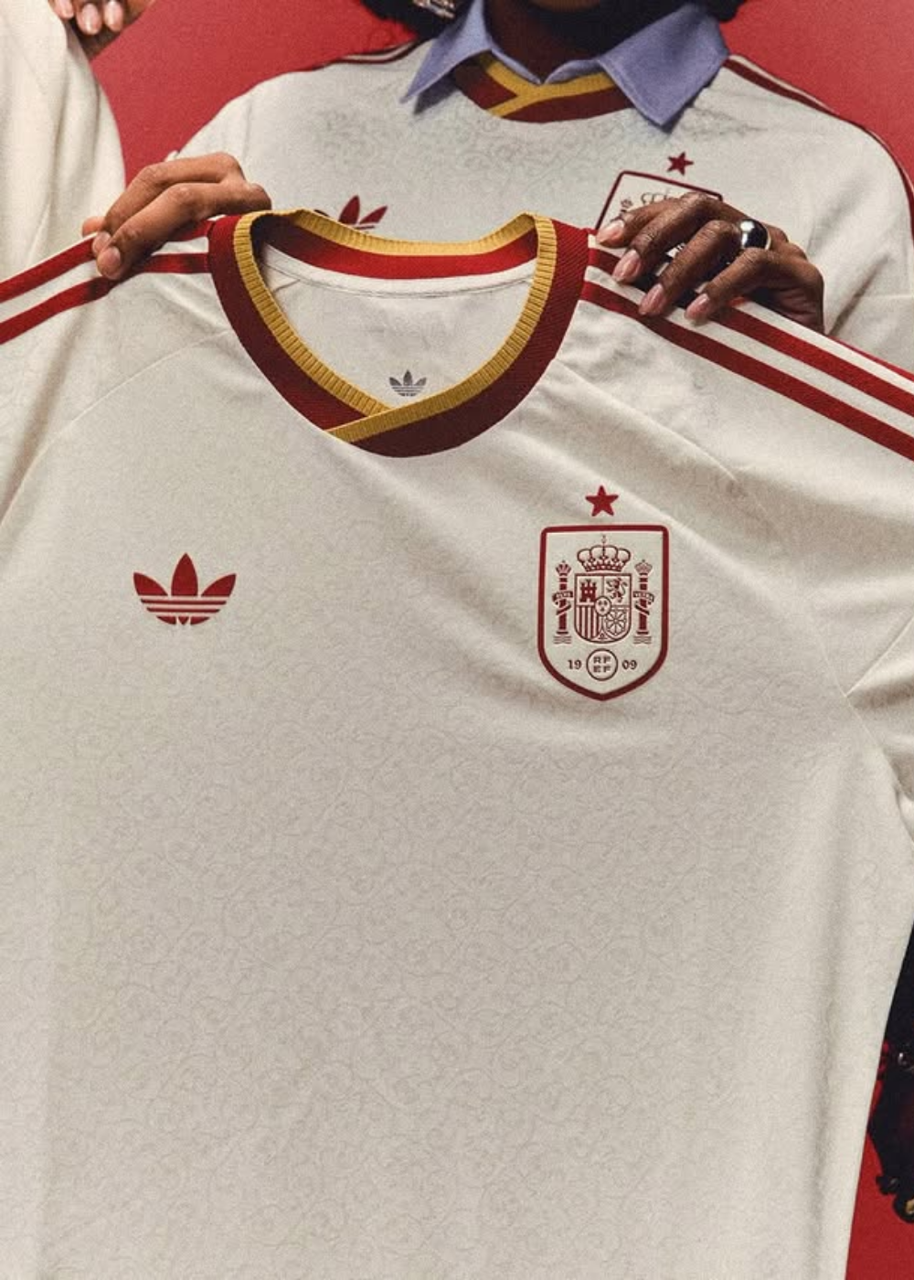 חליפת משחק רשמית ספרד חוץ - 2025/2026