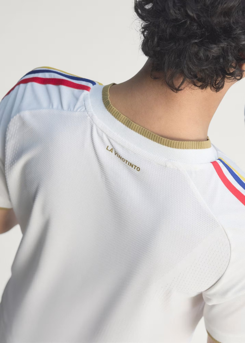 חליפת משחק רשמית ונצואלה חוץ - 2025/2026