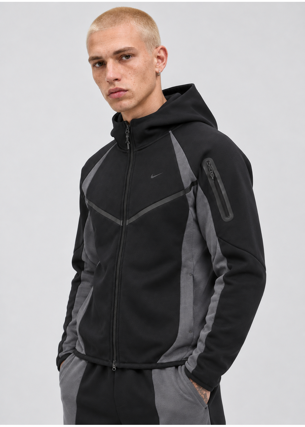 חליפת פוטר TECH FLEECE | שחור/אפור
